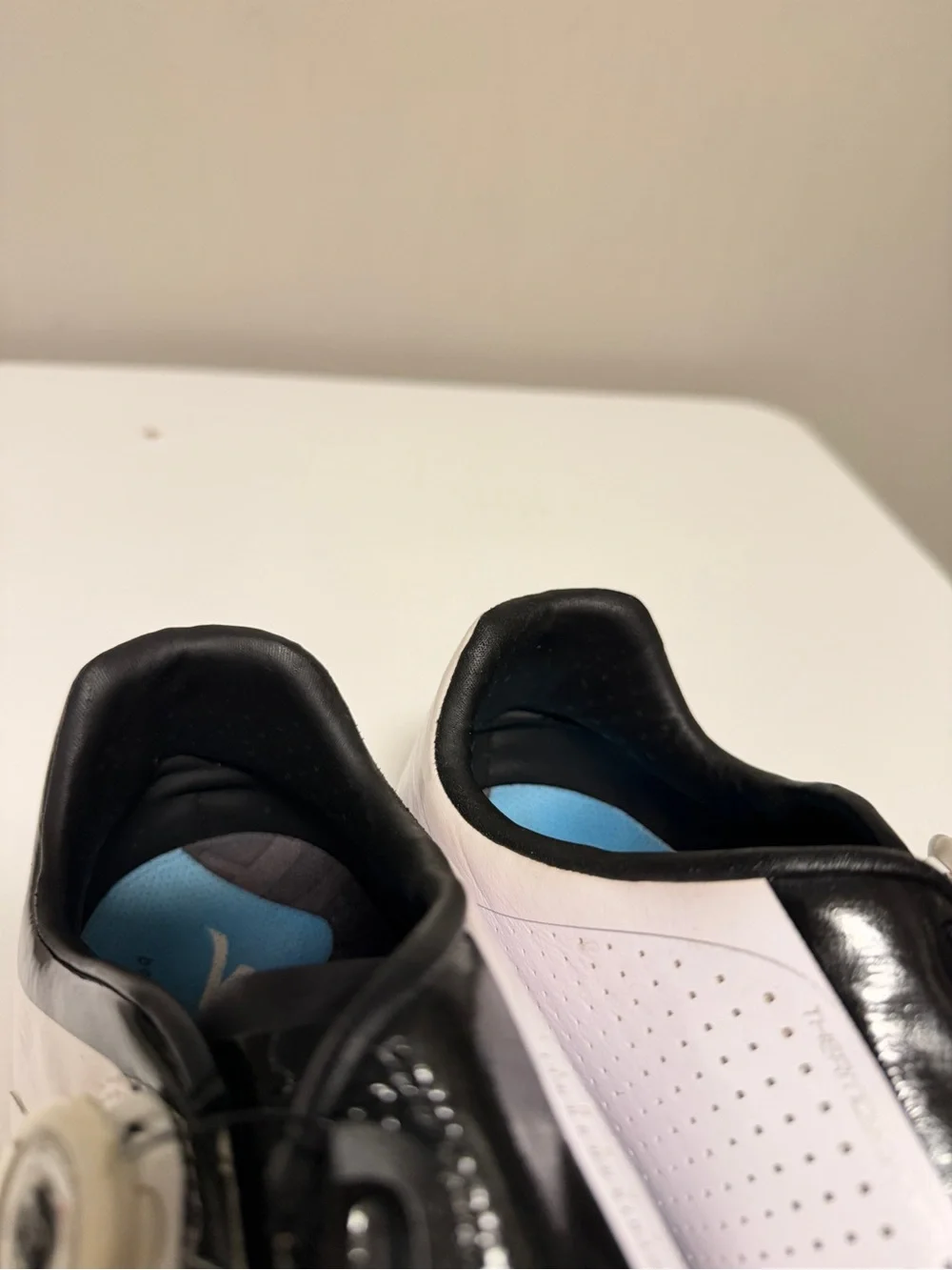 SPECIALIZED S-WORKS CARBON ROAD CYCLING SHOES Men’s EU 43 US 9.6 UK 8.6